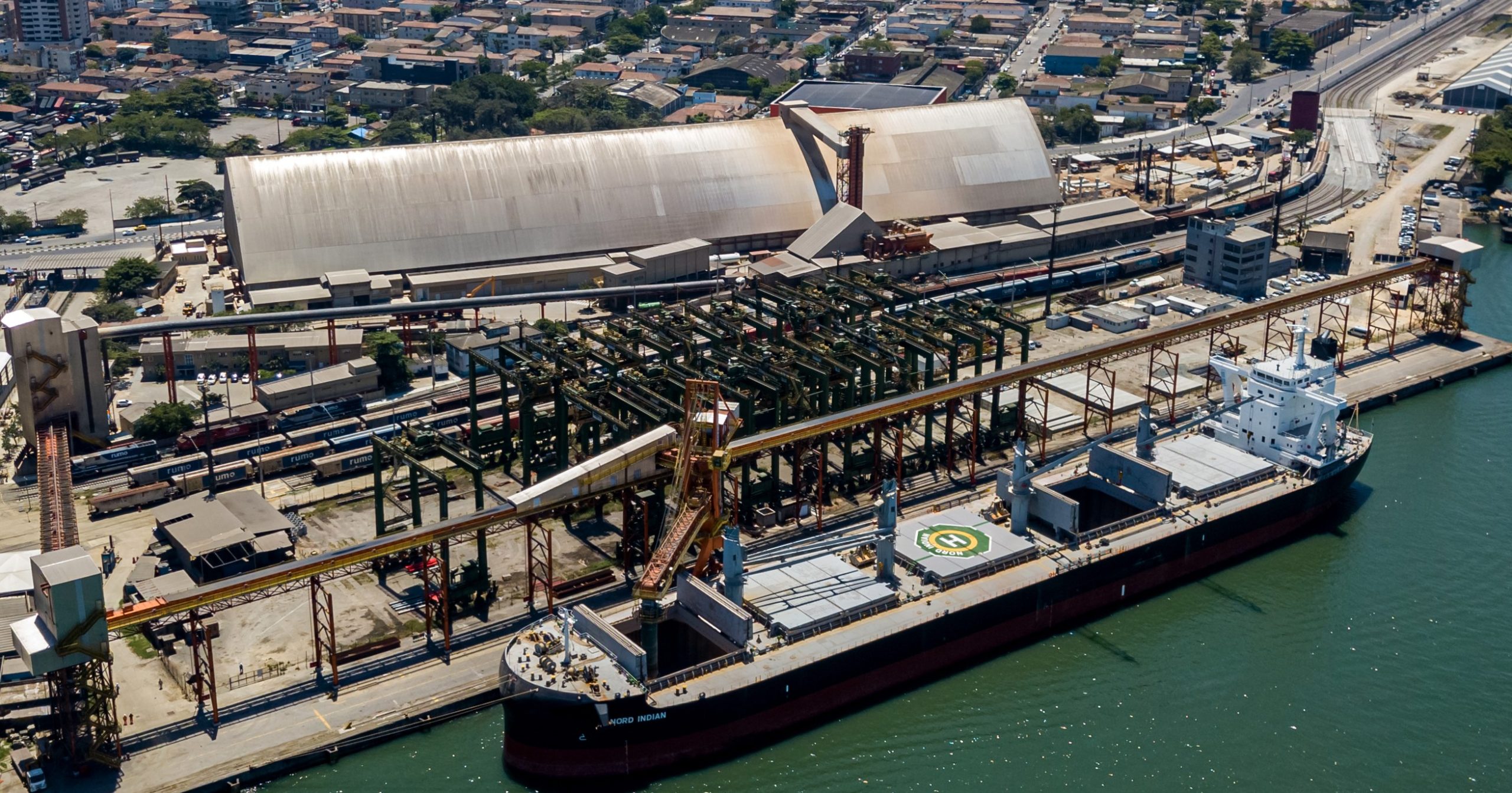 Bunge compra metade de um terminal no Porto de Santos