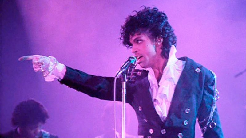 40 anos de "Purple Rain": todas as conquistas de Prince com o álbum - Alpha FM