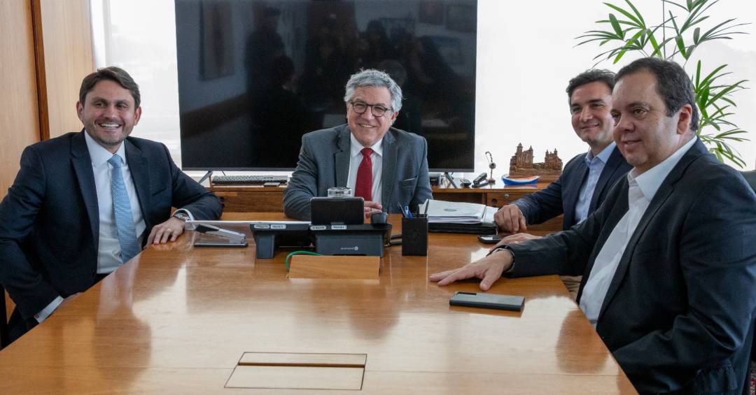 Te cuida, Hugo Motta! Ministros de Lula despacham...