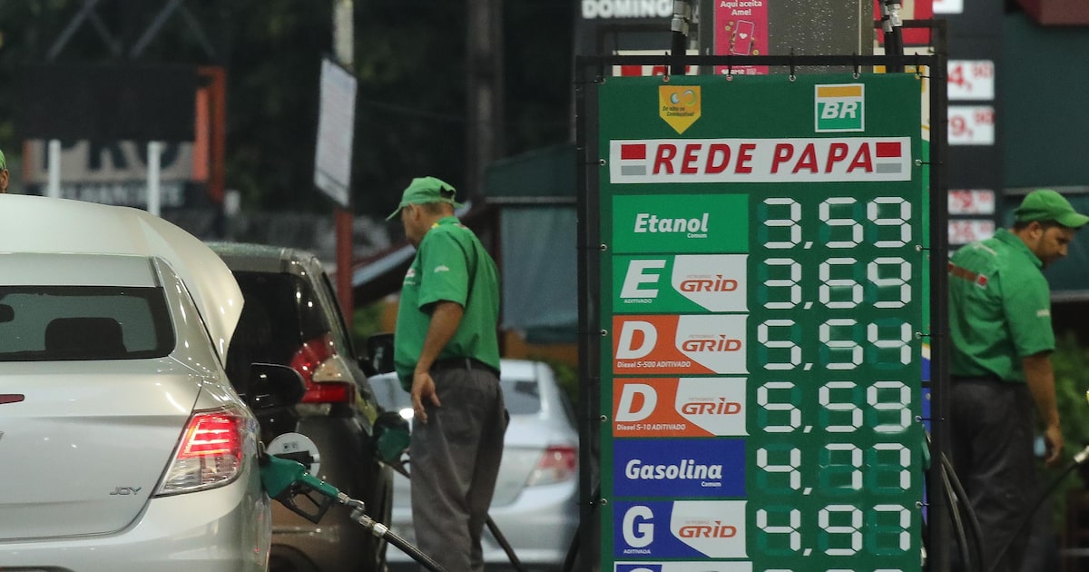 Reajuste dos combustíveis vai de ‘provável’ a ‘possível’ com vaivém do petróleo, diz analista