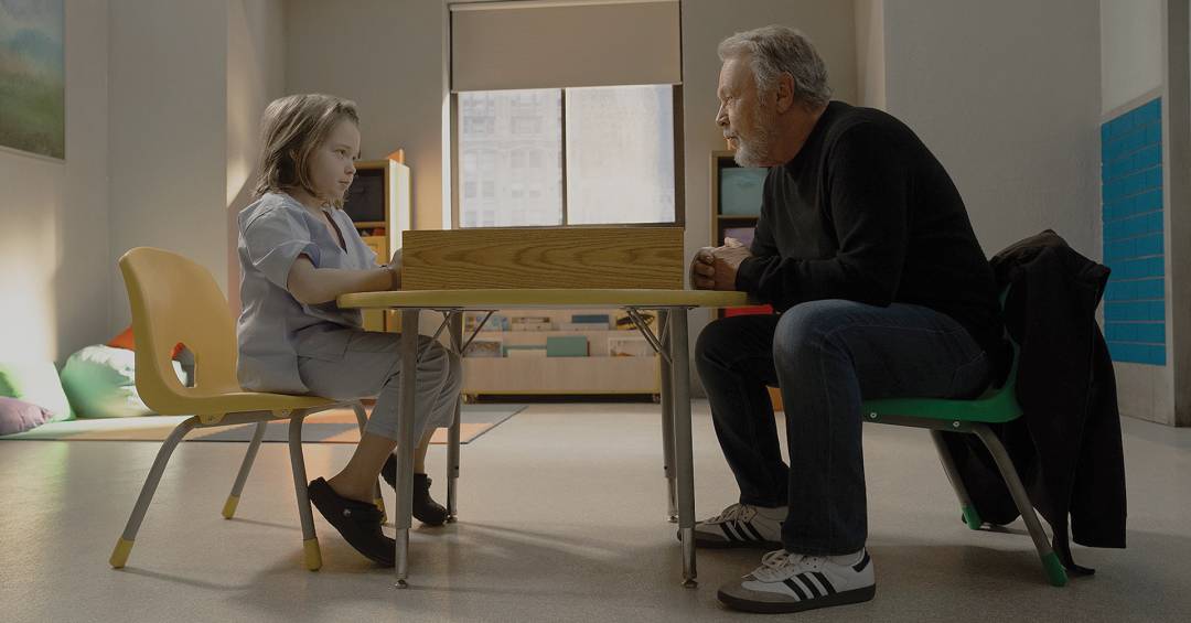 Psiquiatra é atormentado por garoto sinistro na sé...