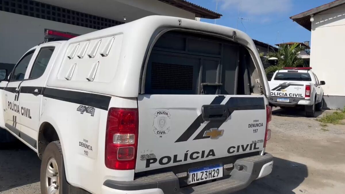 Homem é preso suspeito de estuprar três filhos no Sertão