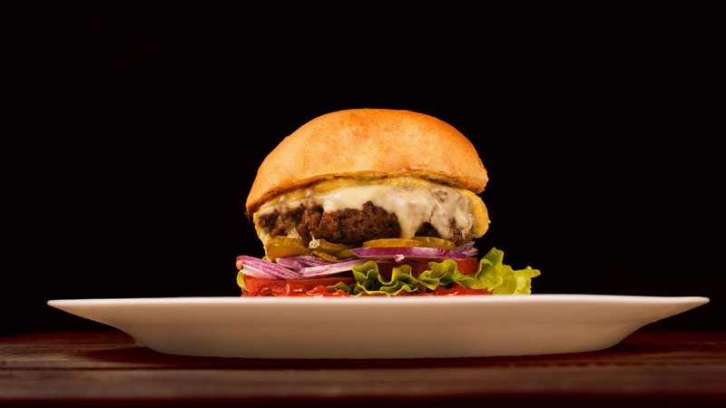 É difícil resistir em meio a tantas promoções especiais! - Daniel Reche/Pexels