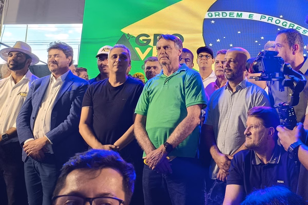 Em Goiás, Bolsonaro reclama de indisposição: “Vomito 10 vezes por dia”