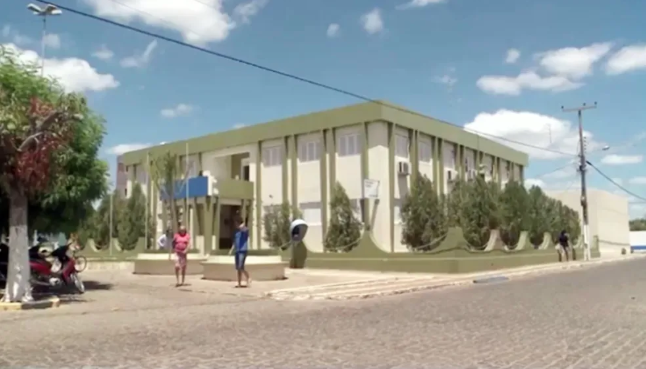 feira de negócios tem Simone Mendes e outros artistas em São Bento