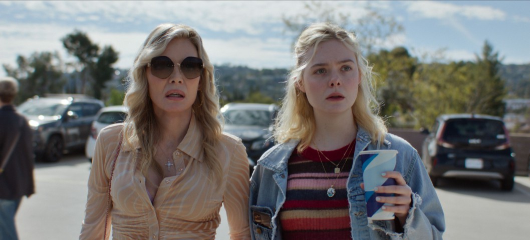 Elle Fanning, é o tema da dramédia “Margô está em apuros”, série da Apple TV que