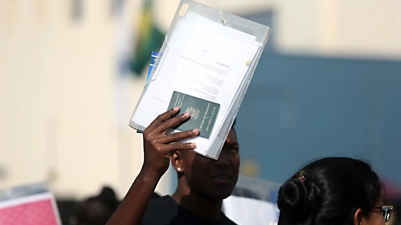 albari-rosa-aquivo-gazeta-do-povo.jpg.webp" alt="" />