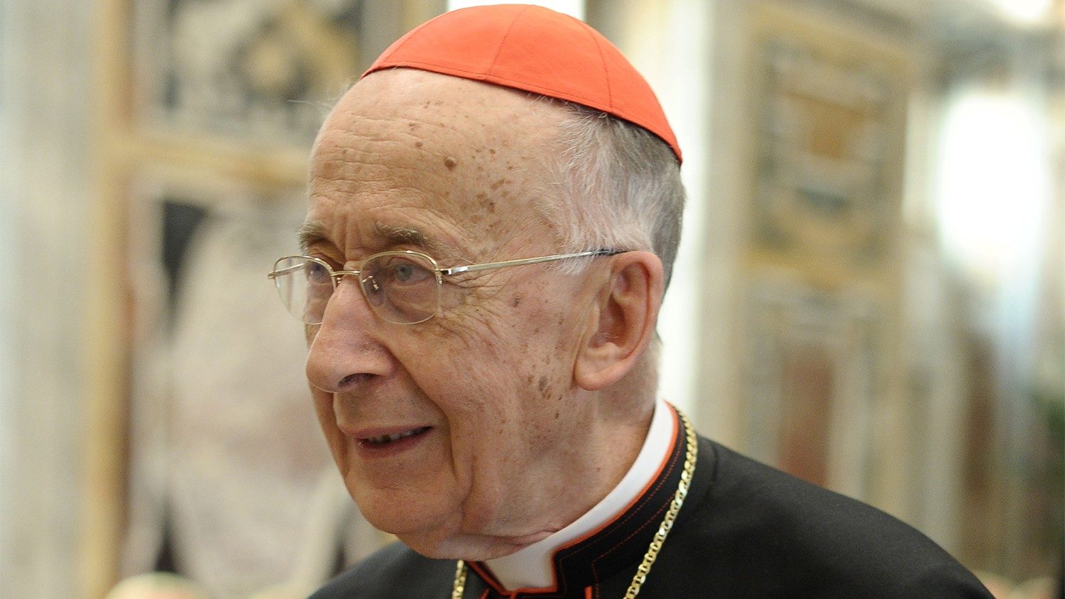 Cardeal Camillo Ruini falece aos 95 anos